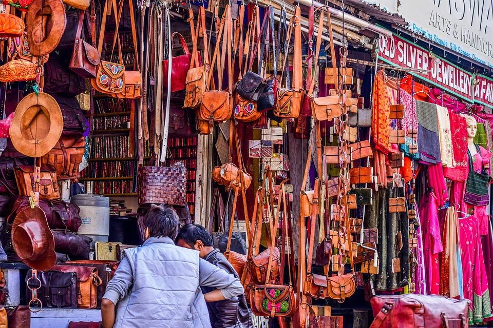 15 Best Local Markets for Shopping in Udaipur